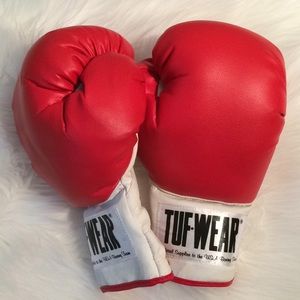 ✨Sale✨Brand New Tuf-Wear 8 oz boxing gloves